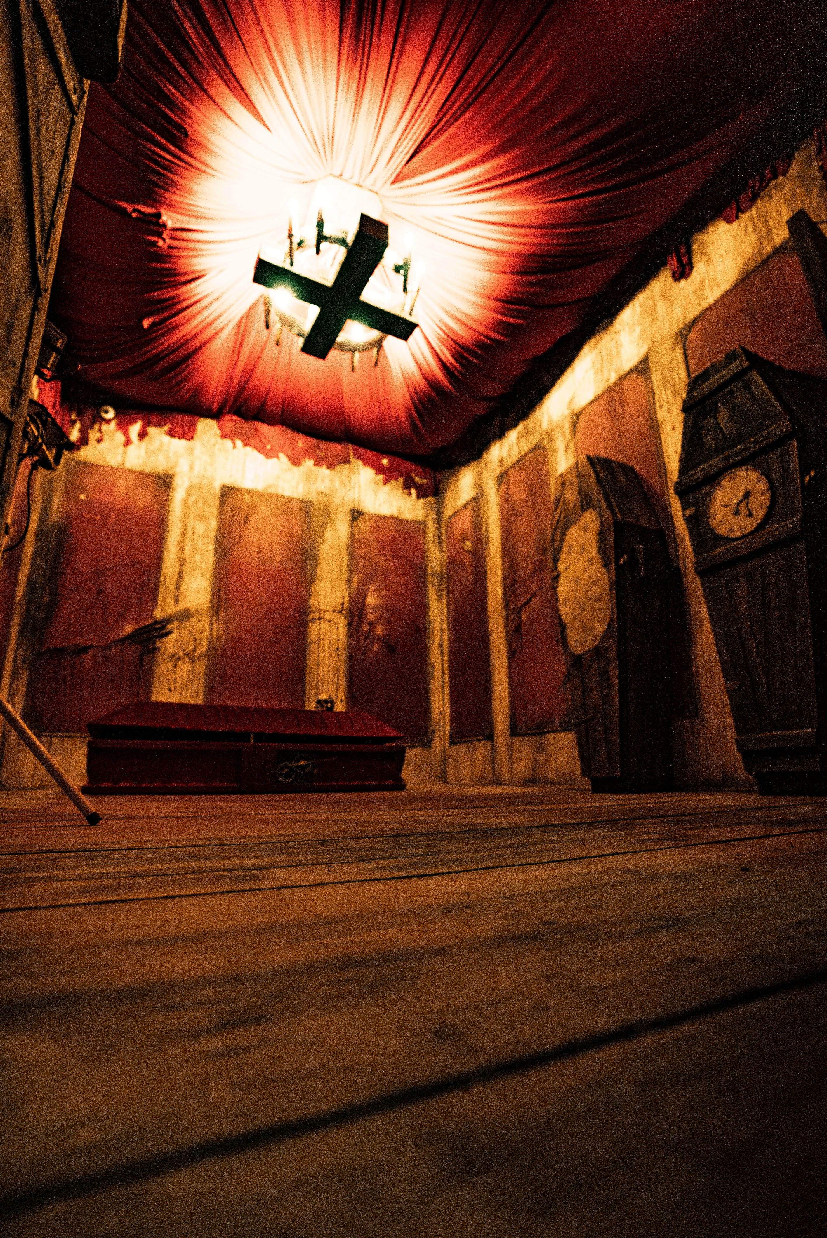 Interior of the Crypt escape room at Hint Hunt